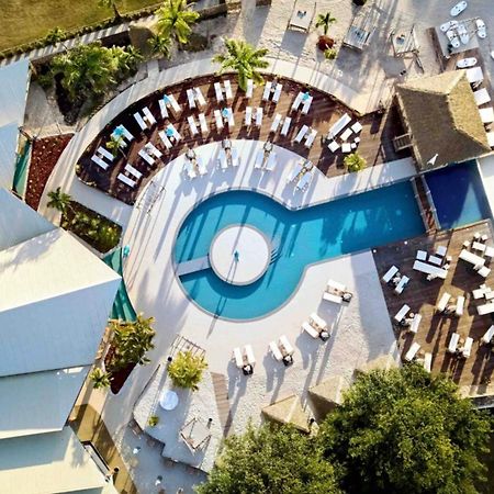 L Oralya - Blue Dream, Plage, Piscine, Restaurant Grand-Bourg  외부 사진