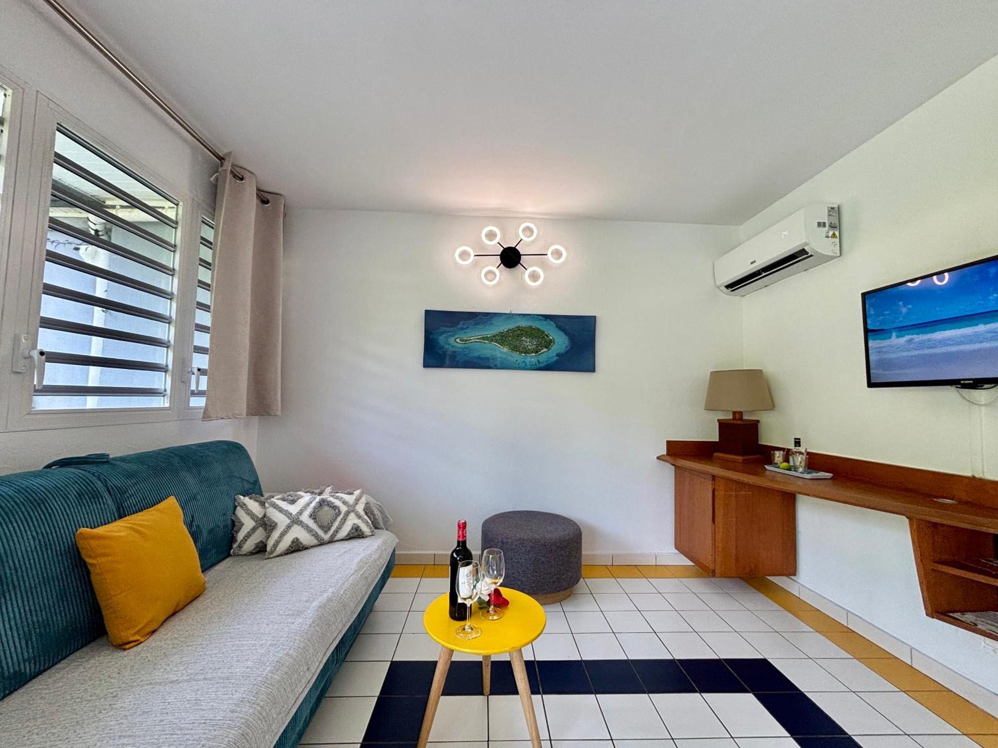 L Oralya - Blue Dream, Plage, Piscine, Restaurant Grand-Bourg  외부 사진