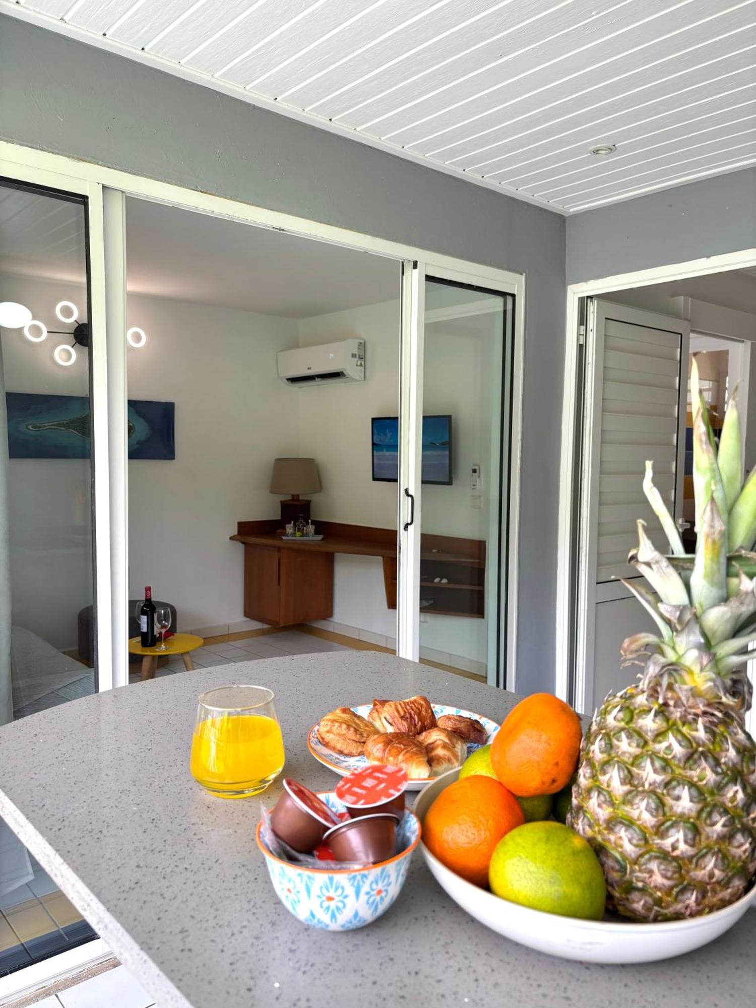 L Oralya - Blue Dream, Plage, Piscine, Restaurant Grand-Bourg  외부 사진